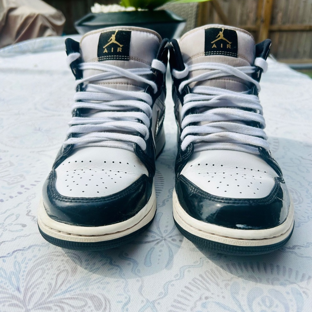 Nike Air Jordan Basketball Men’s 9.5 - Picture 3 of 3